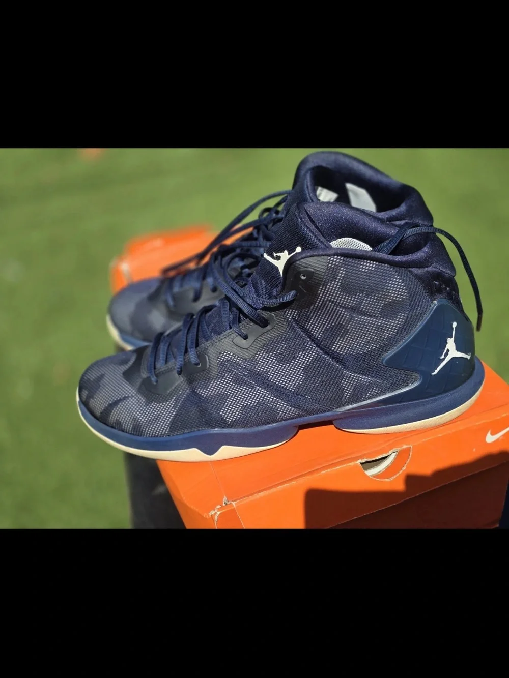 Air Jordan Men’s Navy Blue Basketball Shoes Navy blue camo Jordan’s size 13